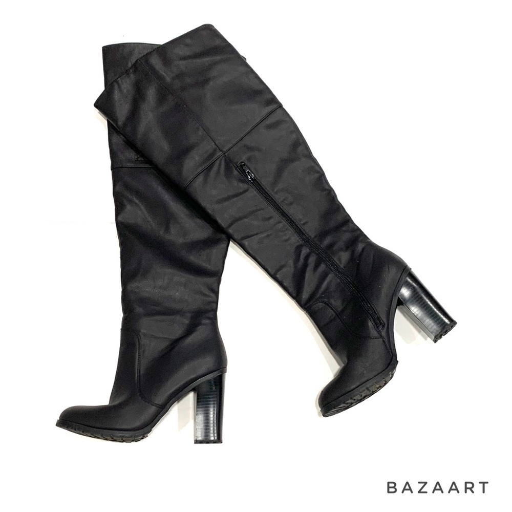 Leila Stone Knee Heigh boasts buckle Boots Sz: 7